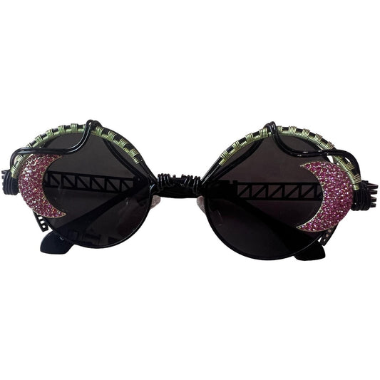 Black/pink moon round sunglasses
